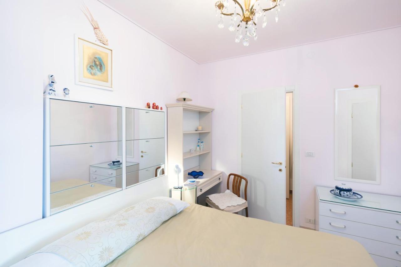 Апартаменты 110 - Casa Sole Vista Mare, In Centro 100 Metri Spiaggia Бордигера Экстерьер фото