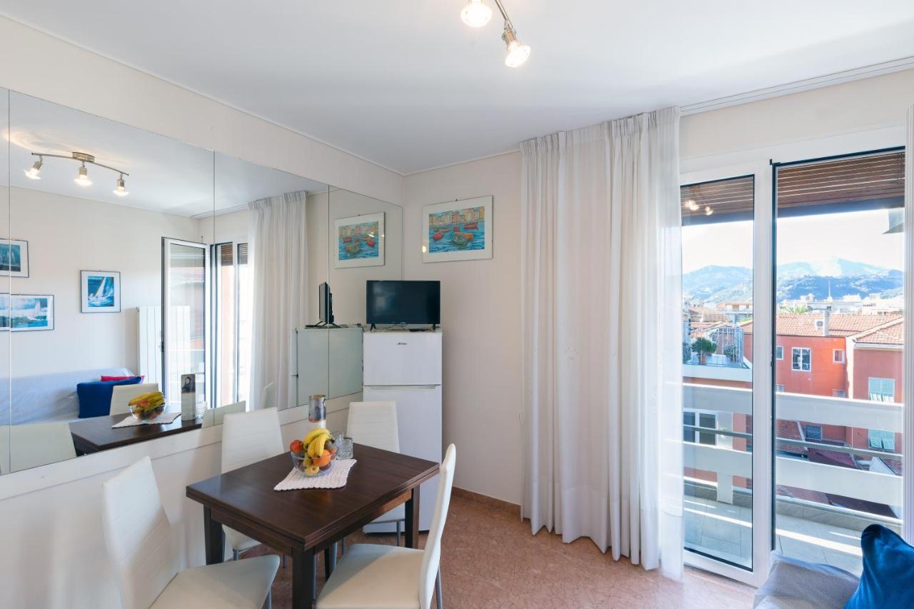 Апартаменты 110 - Casa Sole Vista Mare, In Centro 100 Metri Spiaggia Бордигера Экстерьер фото